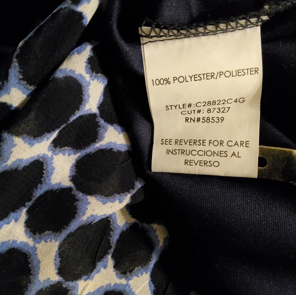 ACCLAIMED BLACK AND WHITE GEOMETRIC PRINT CIRCLE 3/4 SLEEVES SIZE L - Picture 7 of 7